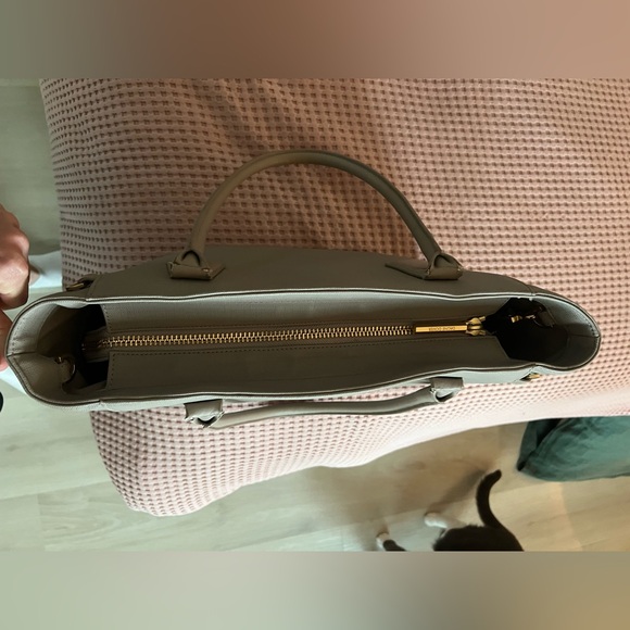 Dagne Dover The Legend Signature Tote in Bleeker Blush - Picture 4 of 12